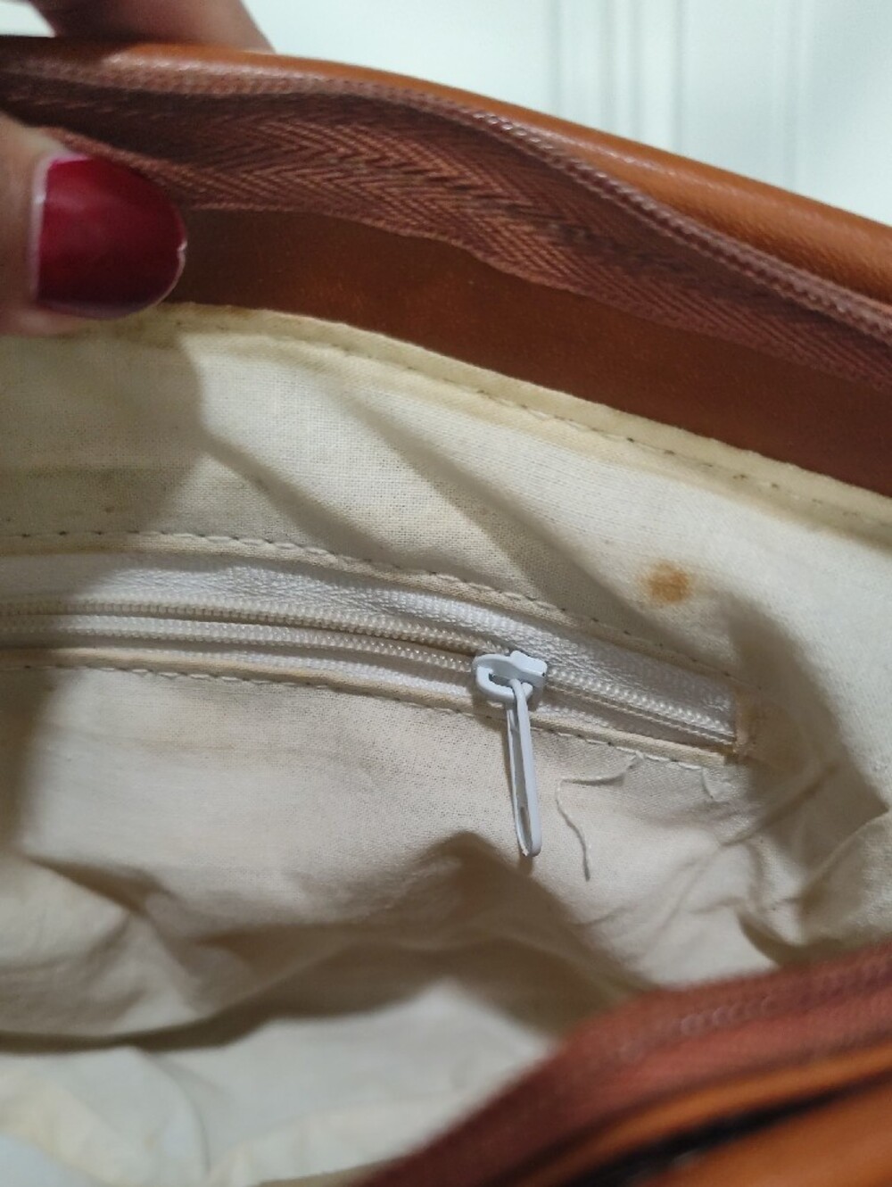 Dooney & Bourke White Pebbled Leather Crossbody with Brown Trim - Picture 12 of 12